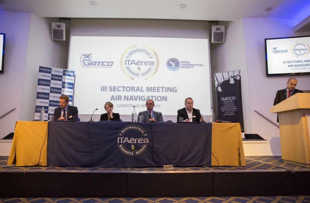 CM B1432 1024x671 - Highlights of the III Sectoral Meeting on Air Navigation Organised by ITAérea in the Royal Aeronautical Society, London