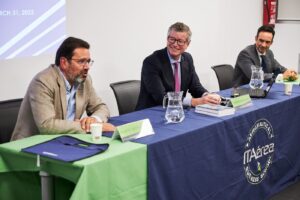 IT AEREA FE 059 300x200 - Highlights of the extraordinary conference of Mr. Fernando Echegaray, CEO of ADP International (Paris Airports), at ITAérea Madrid.