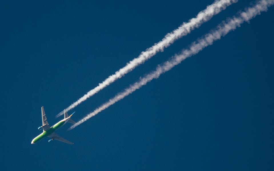 How do airlines plan to reduce their emissions? emissions - How do airlines plan to reduce their emissions?